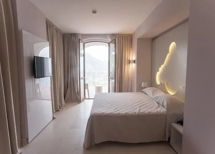 피에디몬테 호텔 4*