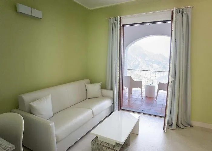 피에디몬테 호텔 라벨로