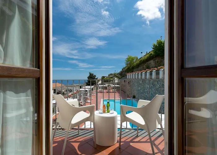 피에디몬테 4* 라벨로